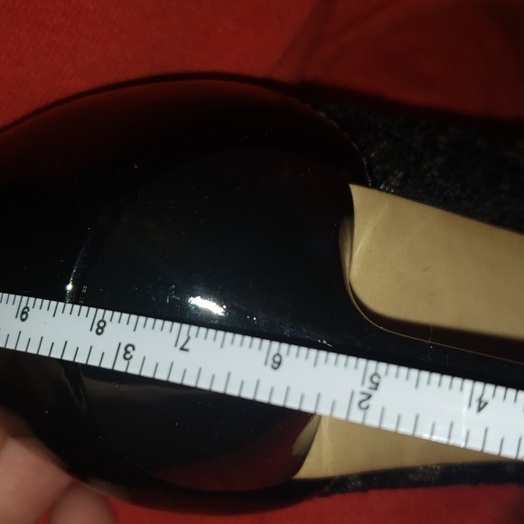 NWOT Vivienne Hu New York Black Lace Shoes Neat Style Heels - Picture 9 of 12